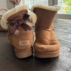 Ugg Mini Bailey Bow